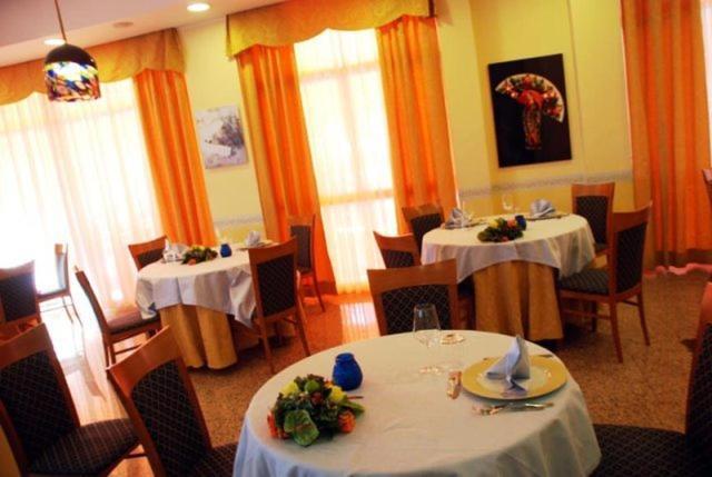 Hotel San Giacomo Monteprandone Exteriér fotografie